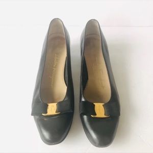 Salvatore Ferragamo VARA BOW PUMP SHOE size8AA